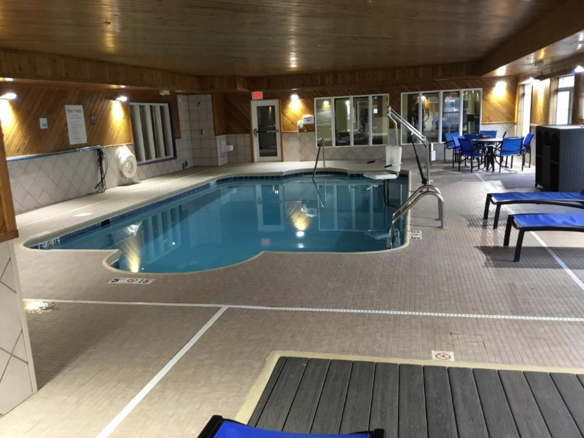 Holiday Inn Express & Suites Danville By Ihg Exteriör bild