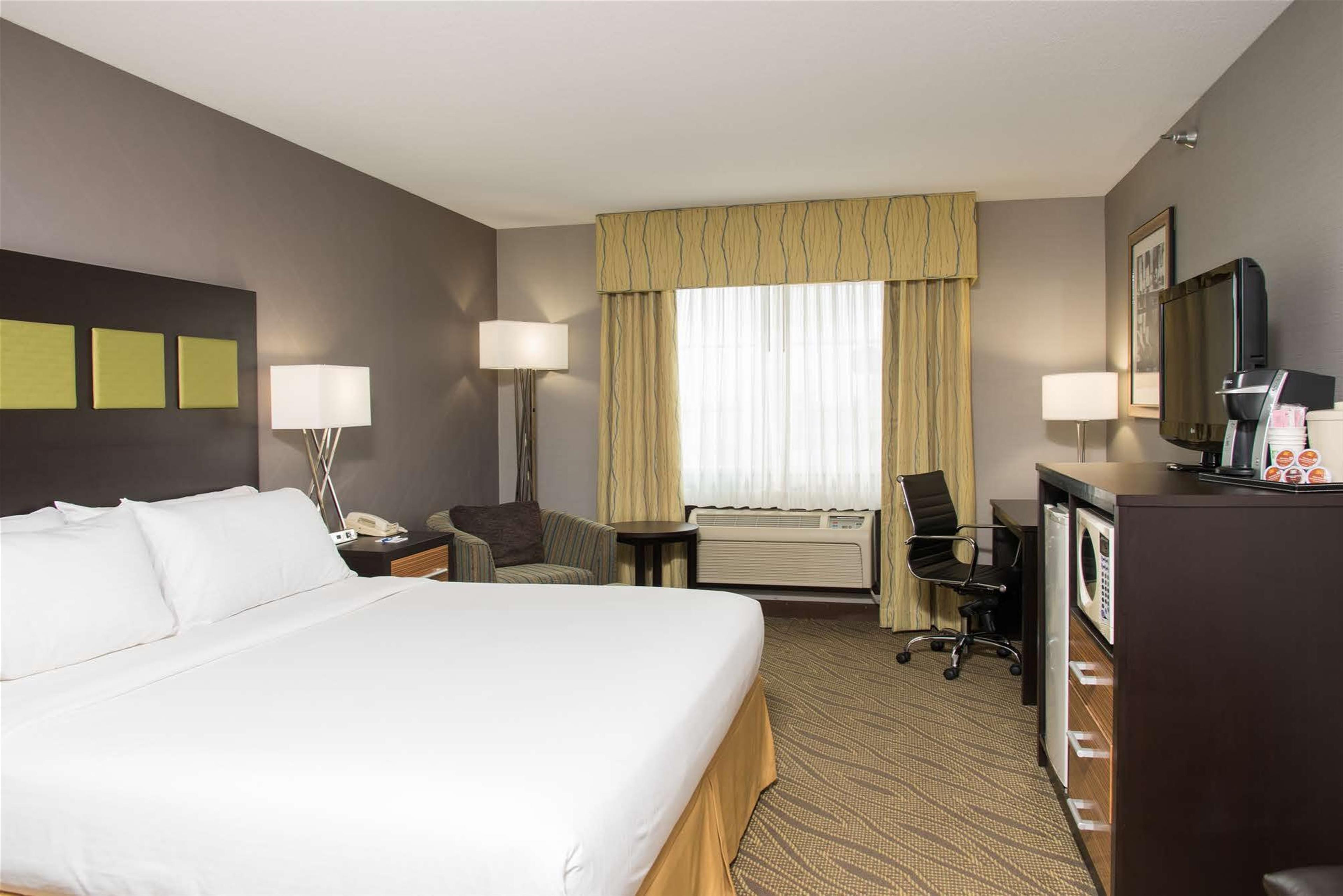 Holiday Inn Express & Suites Danville By Ihg Exteriör bild
